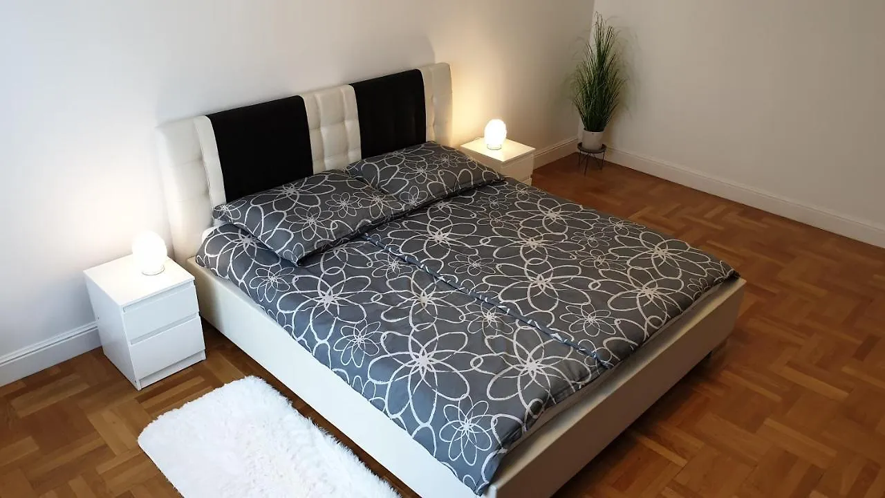 Wonderful 2-Bedroom Belvedere Apartment Vienna 0*,
