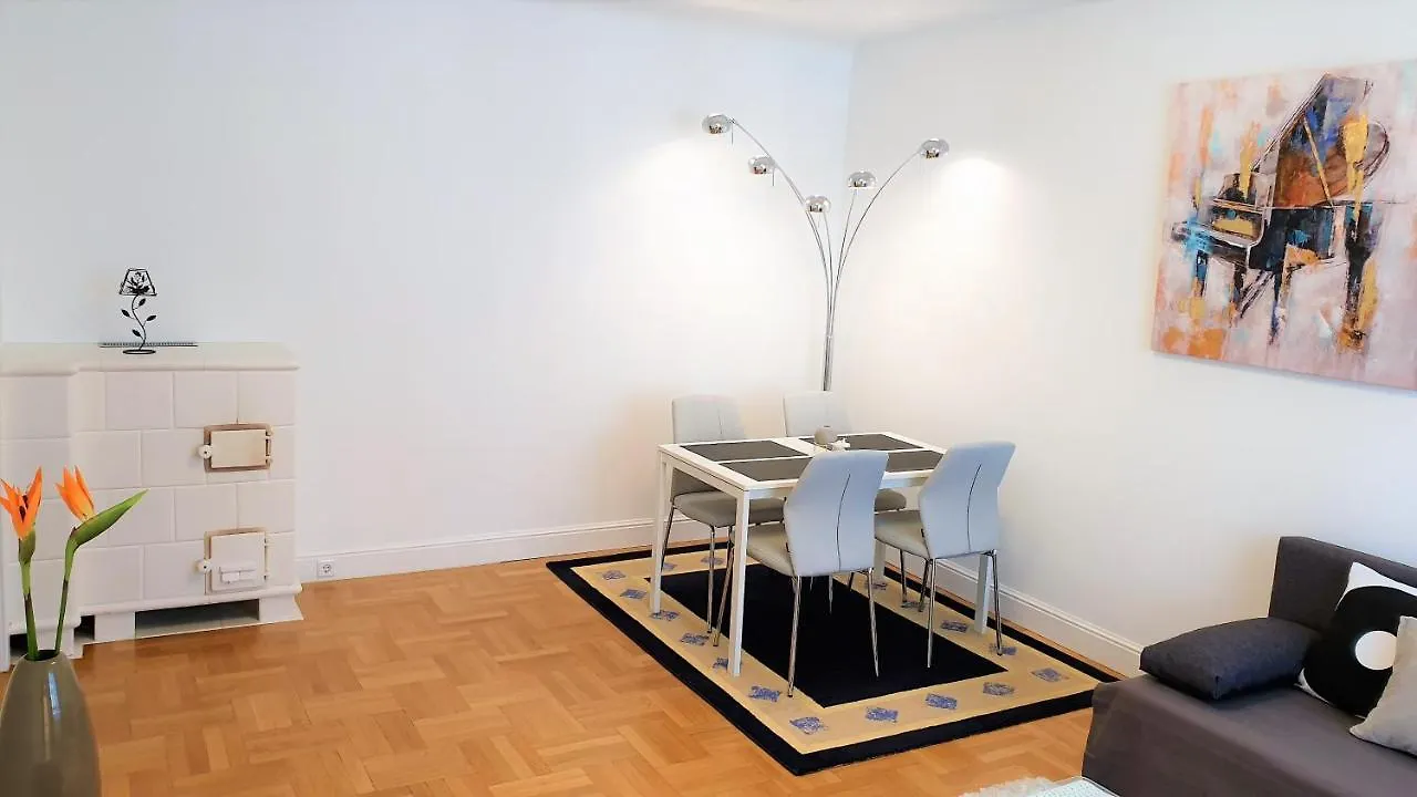 Wonderful 2-Bedroom Belvedere Apartment Vienna Austria